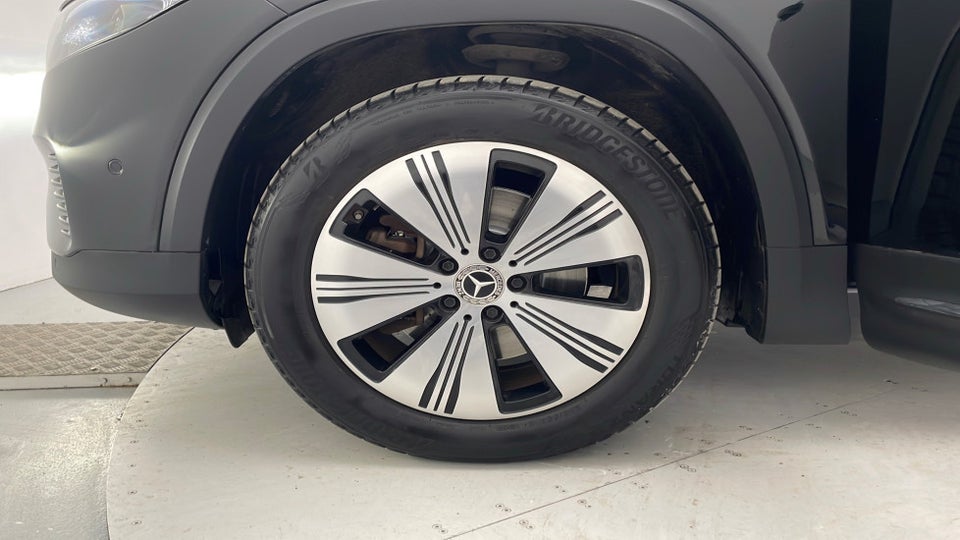 Mercedes EQB300 4Matic 5d