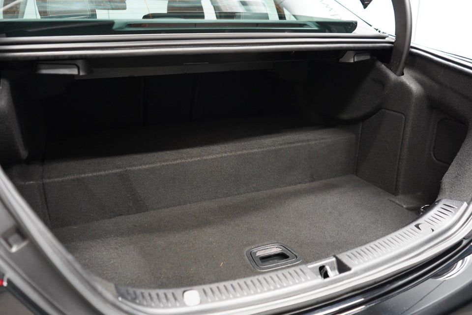 Mercedes E300 e 2,0 Avantgarde aut. 4d