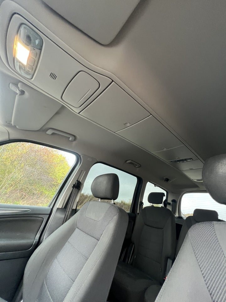 Ford Galaxy 1,6 EcoBoost Ghia 5d