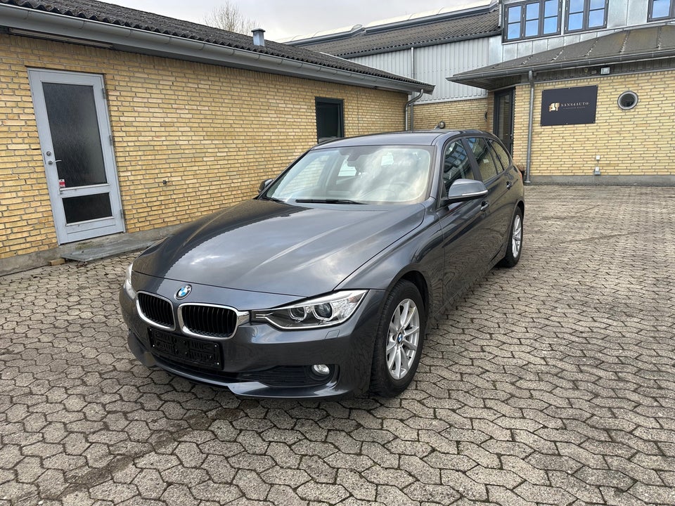 BMW 320d 2,0 Touring aut. 5d