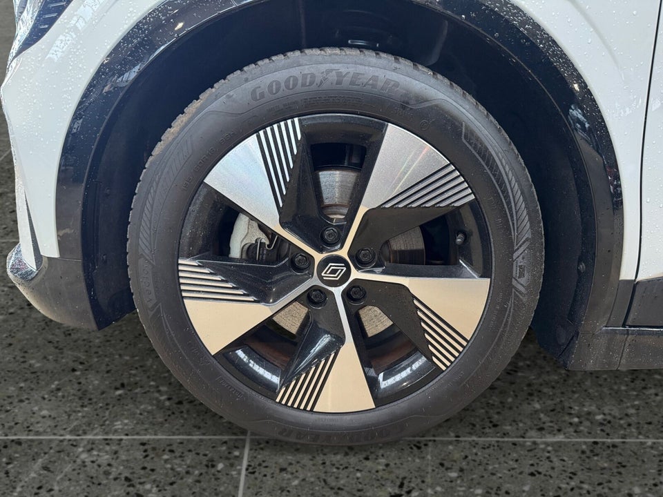 Renault Megane E-Tech 40 Equilibre 5d