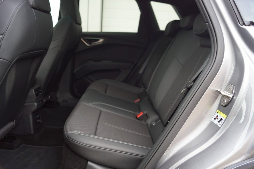 Audi Q4 e-tron 45 S-line 5d