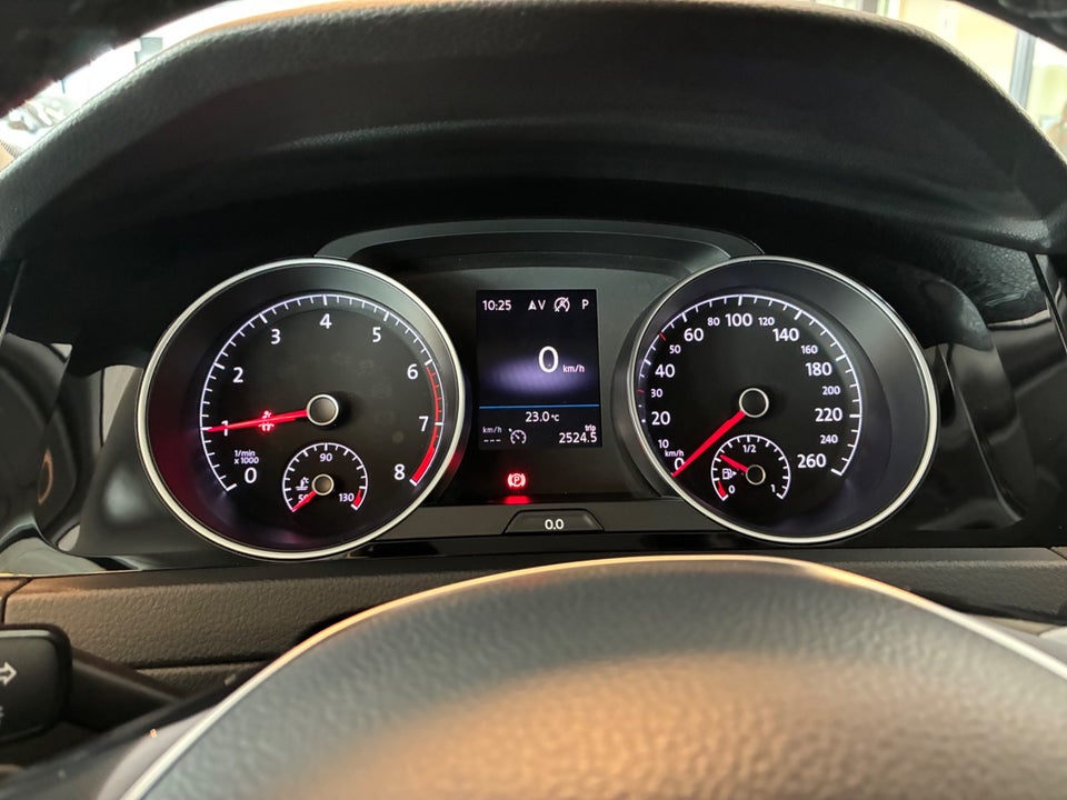 VW Golf VII 1,5 TSi 150 Highline Variant DSG 5d