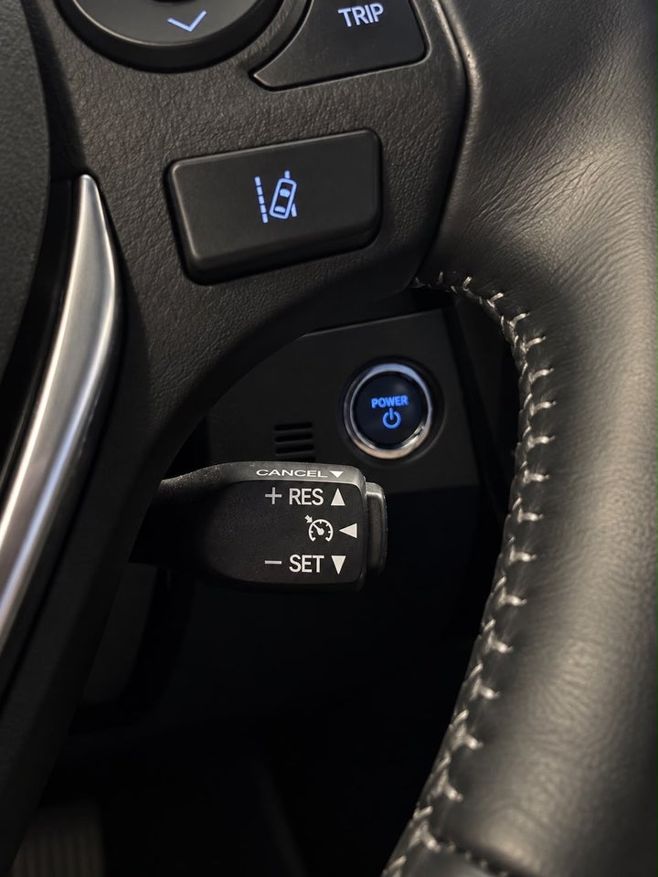 Toyota Auris 1,8 Hybrid H2 Comfort CVT 5d