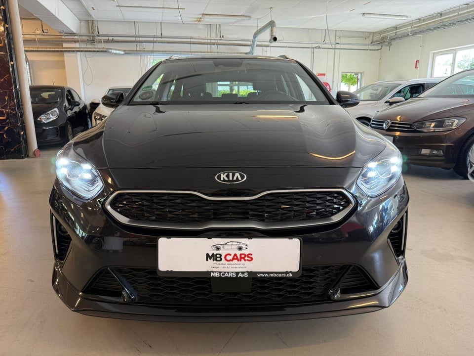 Kia Ceed 1,6 PHEV Upgrade Intro SW DCT 5d