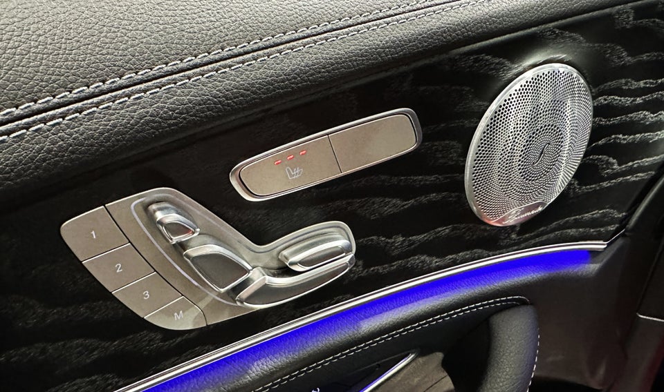 Mercedes E300 e 2,0 AMG Line stc. aut. 5d