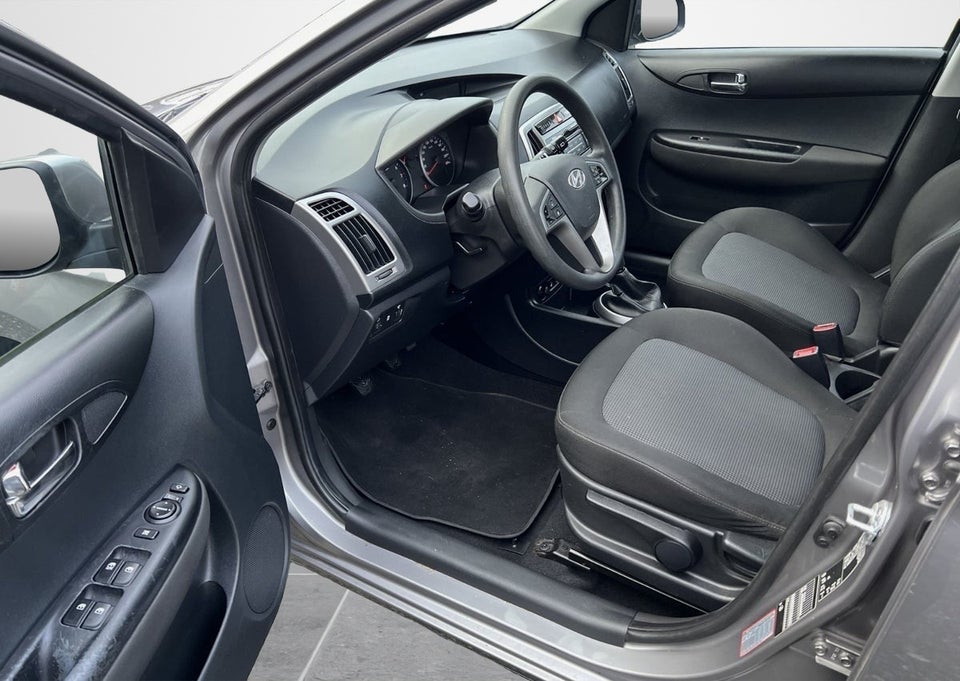 Hyundai i20 1,25 Classic XTR 5d