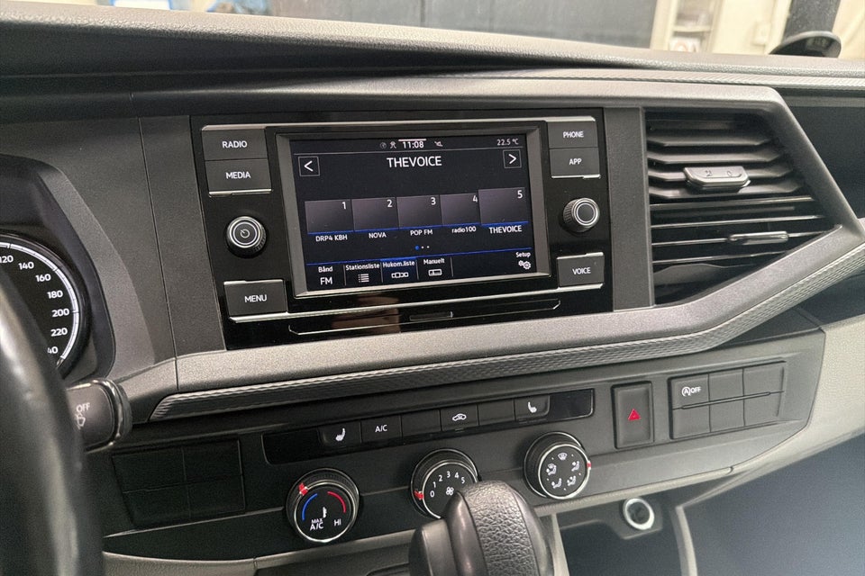 VW Transporter 2,0 TDi 150 Kassevogn DSG kort