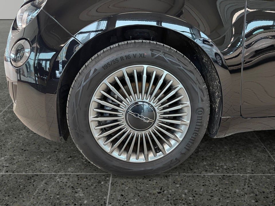 Fiat 500e 42 Icon 3d