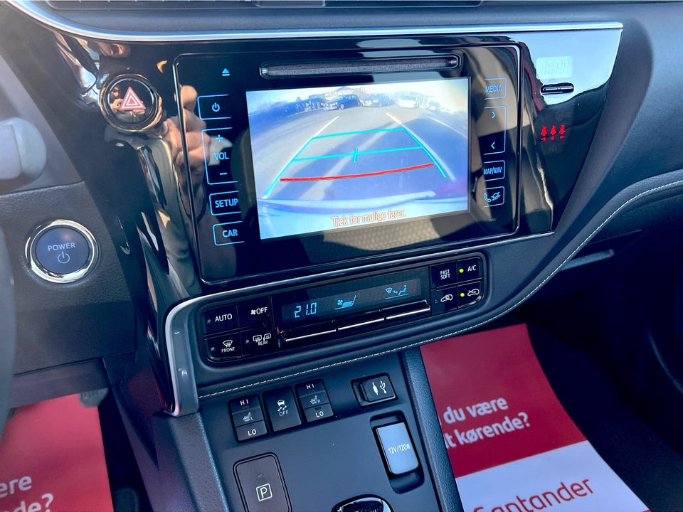 Toyota Auris 1,8 Hybrid Prestige Touring Sports CVT 5d