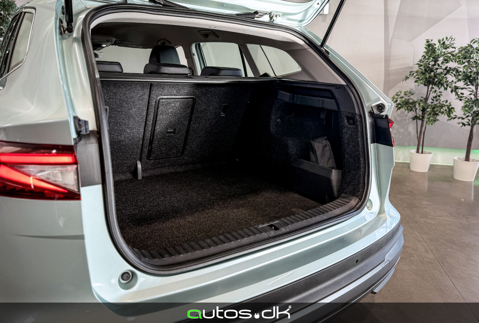 Skoda Enyaq 60 iV Loft 5d
