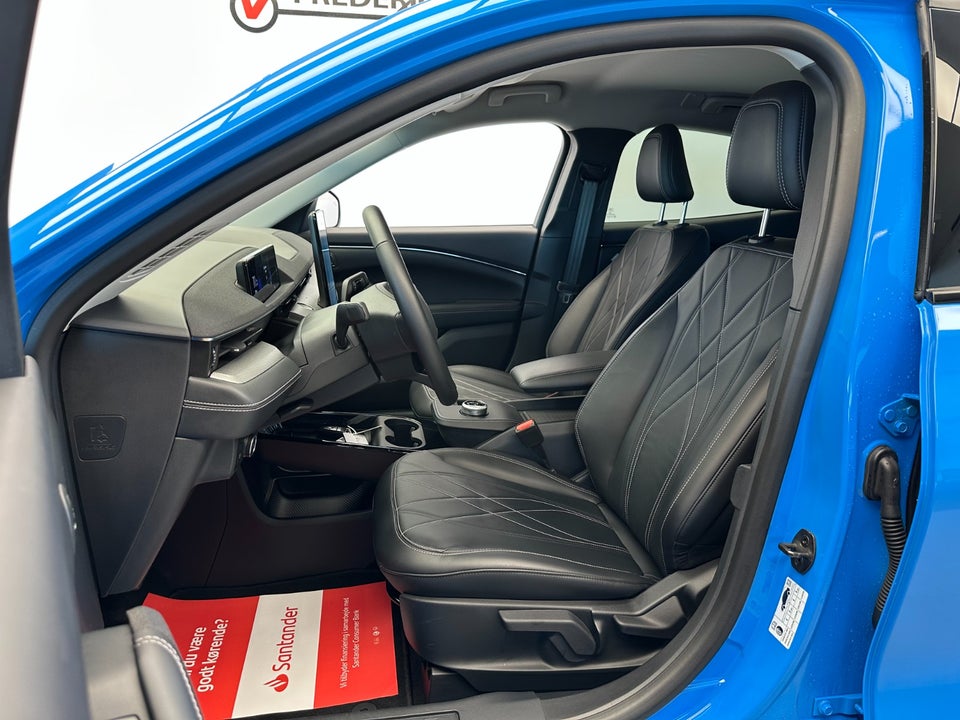 Ford Mustang Mach-E 98 Extended Range 5d