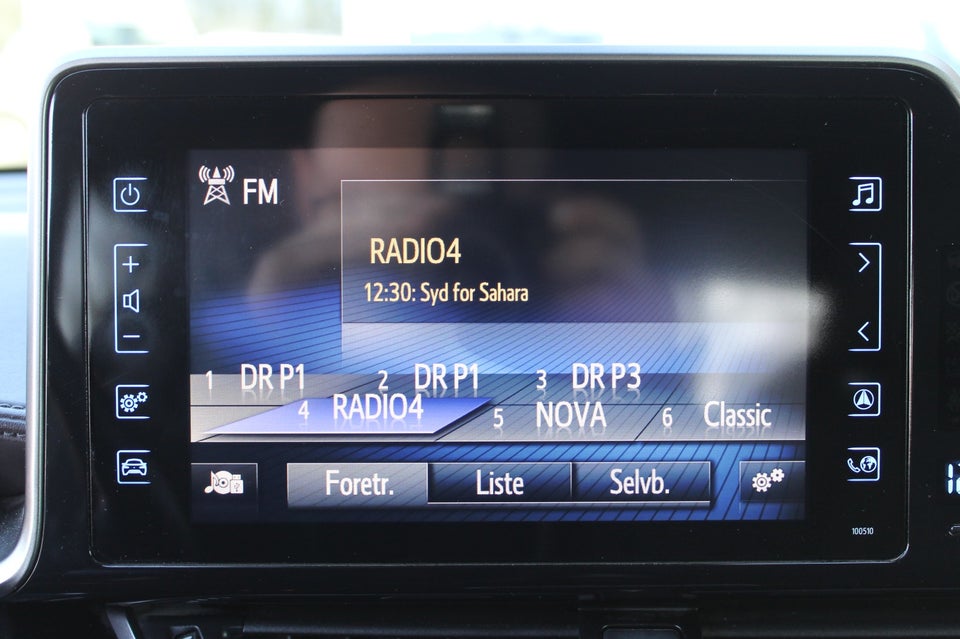 Toyota C-HR 1,8 Hybrid Premium Selected CVT Van 5d