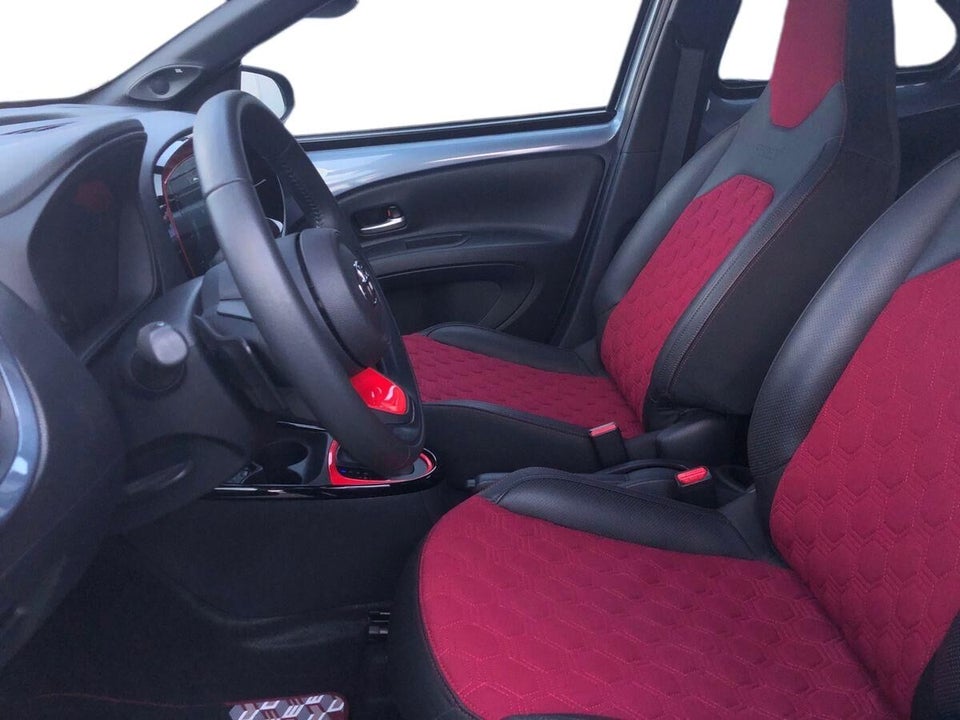 Toyota Aygo X 1,0 Undercover s-CVT 5d