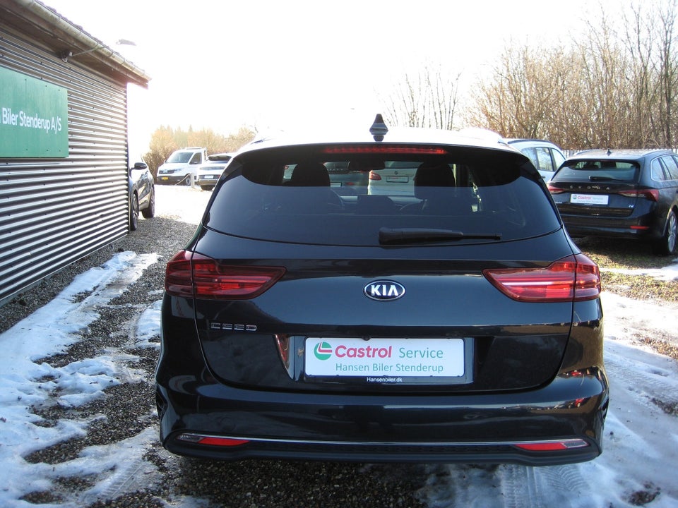 Kia Ceed 1,6 CRDi 136 Intro Edition SW 5d