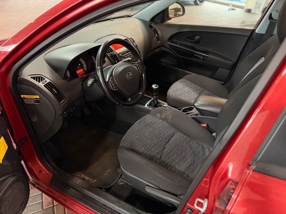 Kia Ceed 1,6 CRDi Active 5d