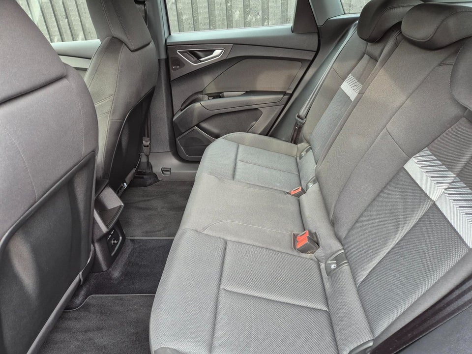 Audi Q4 e-tron 45 Progress 5d