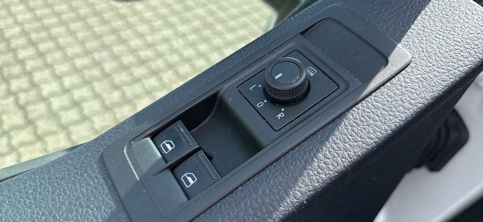 VW Transporter 2,0 TDi 150 Ladvogn lang