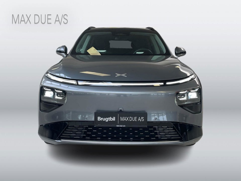 Xpeng G9 Standard Range 5d