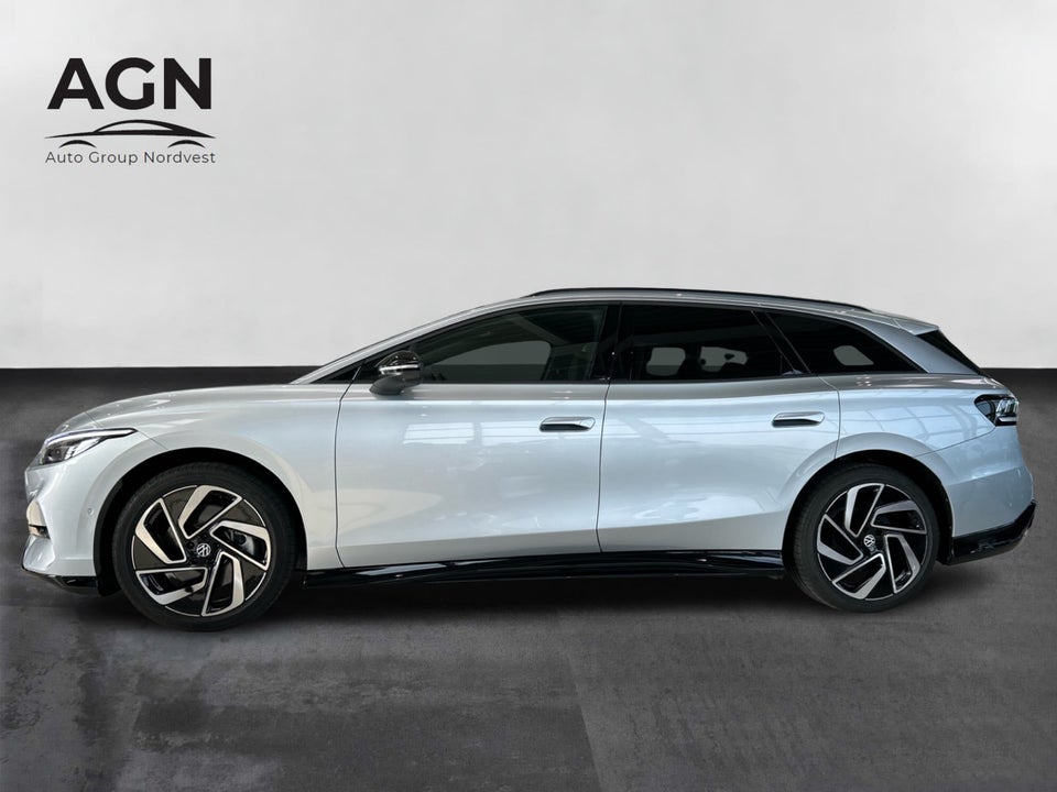 VW ID.7 77 Style+ Tourer 5d