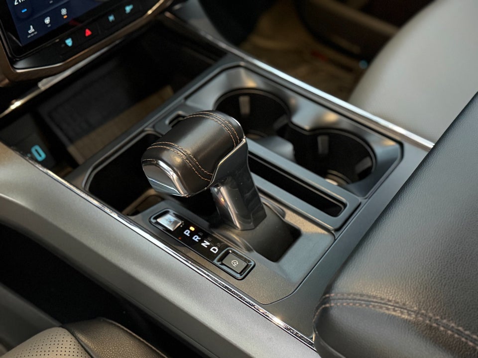 Ford F-150 Lightning Lariat Standard Range 4d