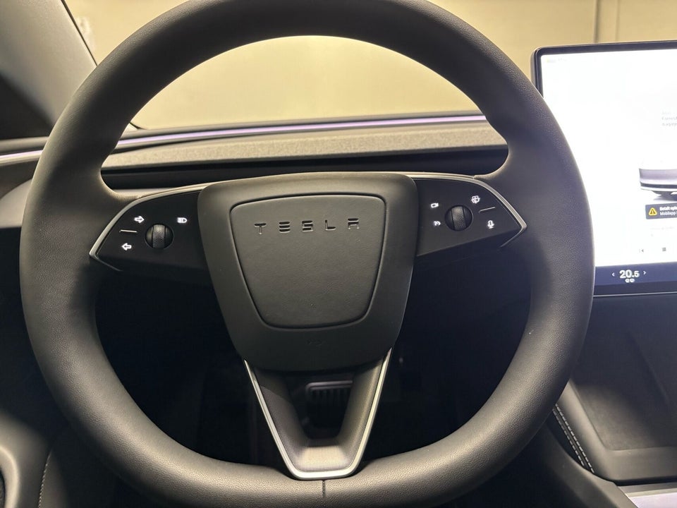 Tesla Model 3 Long Range AWD 4d