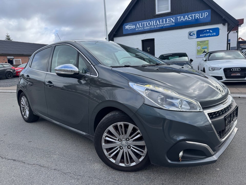 Peugeot 208 1,6 BlueHDi 100 Allure Sky 5d