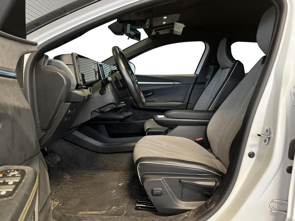 Renault Megane E-Tech 60 Techno 5d