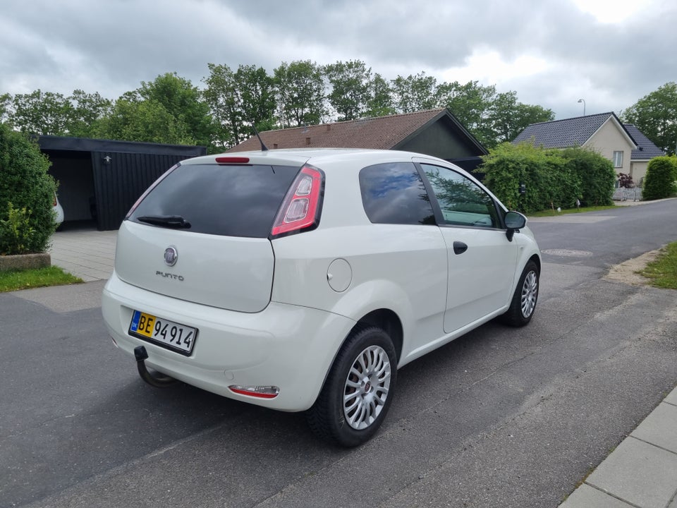 Fiat Punto 1,3 MJT 85 Van 3d