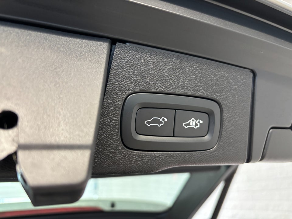 Volvo XC60 2,0 T6 ReCharge Plus Bright aut. AWD 5d
