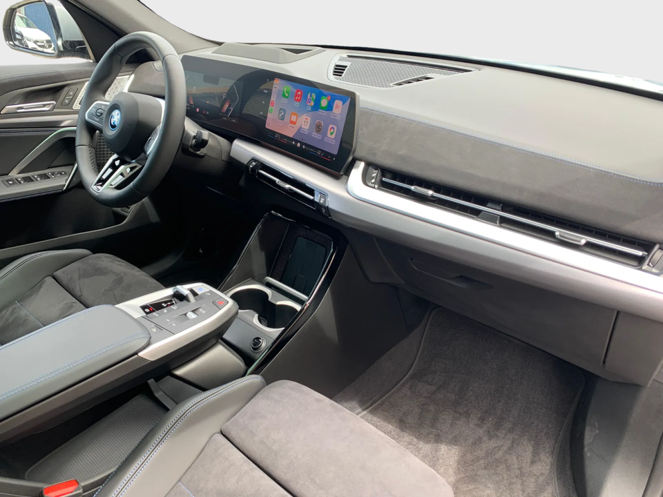 BMW iX2 eDrive20 M-Sport Pro 5d