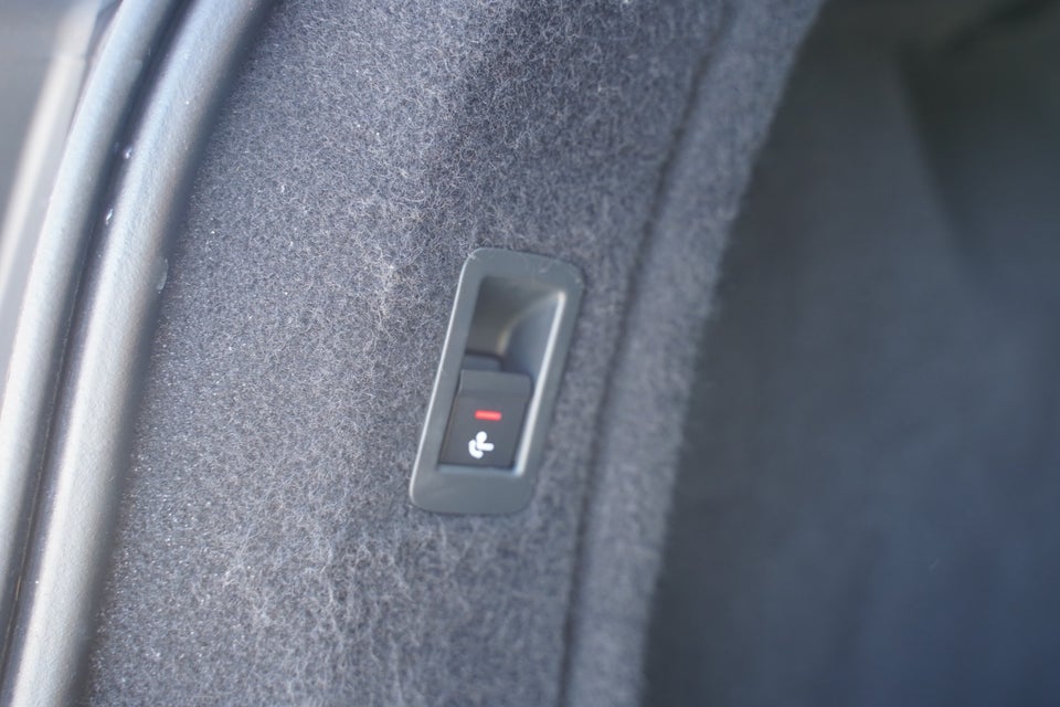 Audi A4 40 TFSi Advanced Avant S-tr. 5d