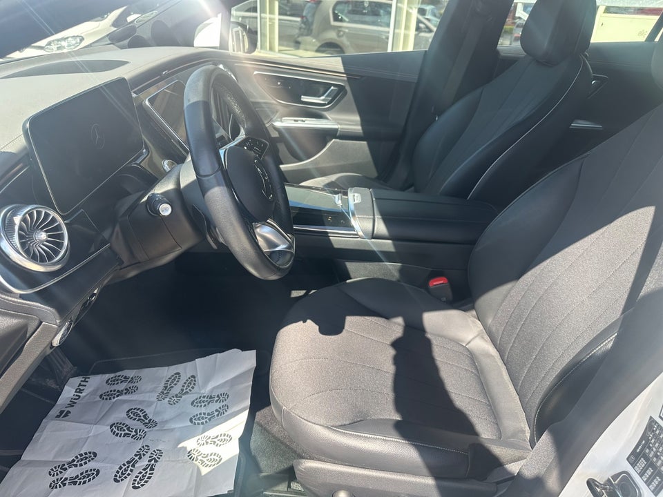 Mercedes EQE350 Electric Art 4d