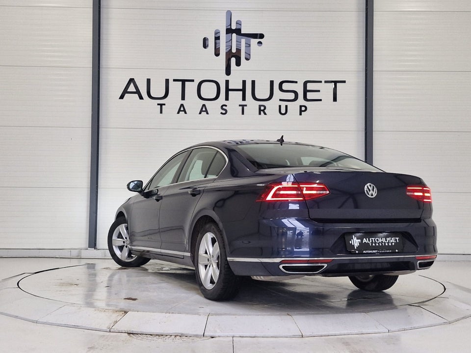 VW Passat 2,0 TSi 220 Highline DSG 4d