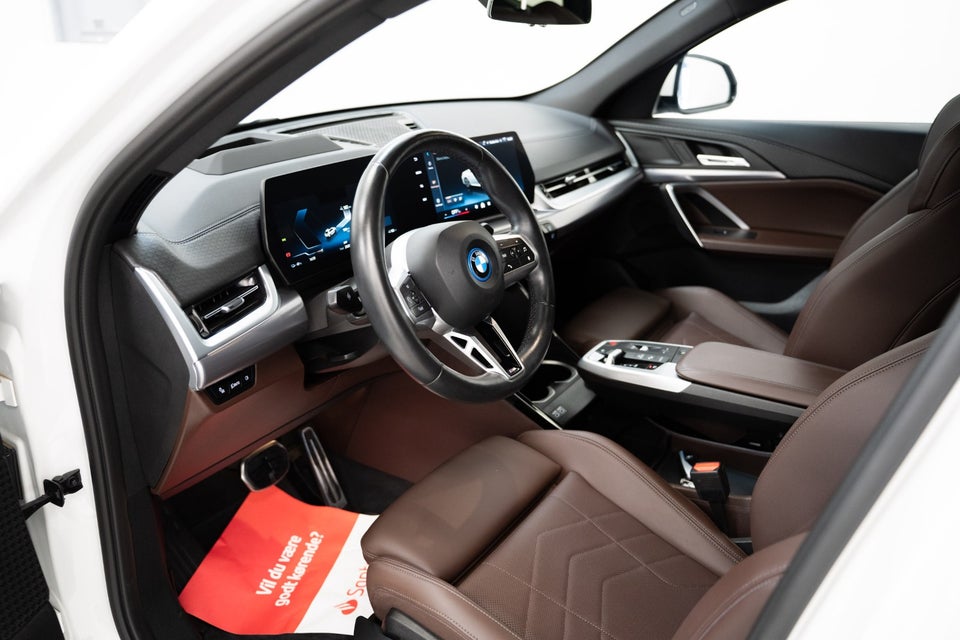 BMW iX2 eDrive20 Fully Charged M-Sport 5d