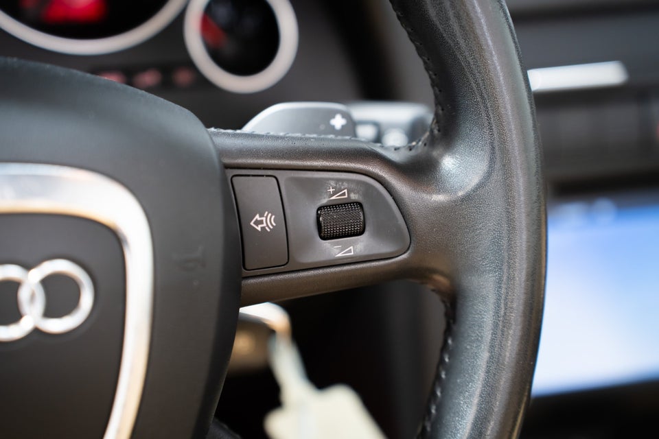 Audi A4 1,8 T 163 Cabriolet Multitr. 2d