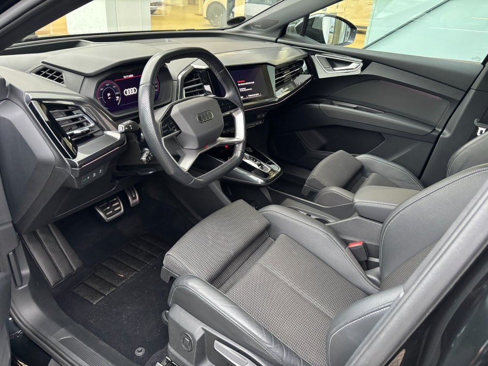 Audi Q4 e-tron 40 Attitude S-line 5d