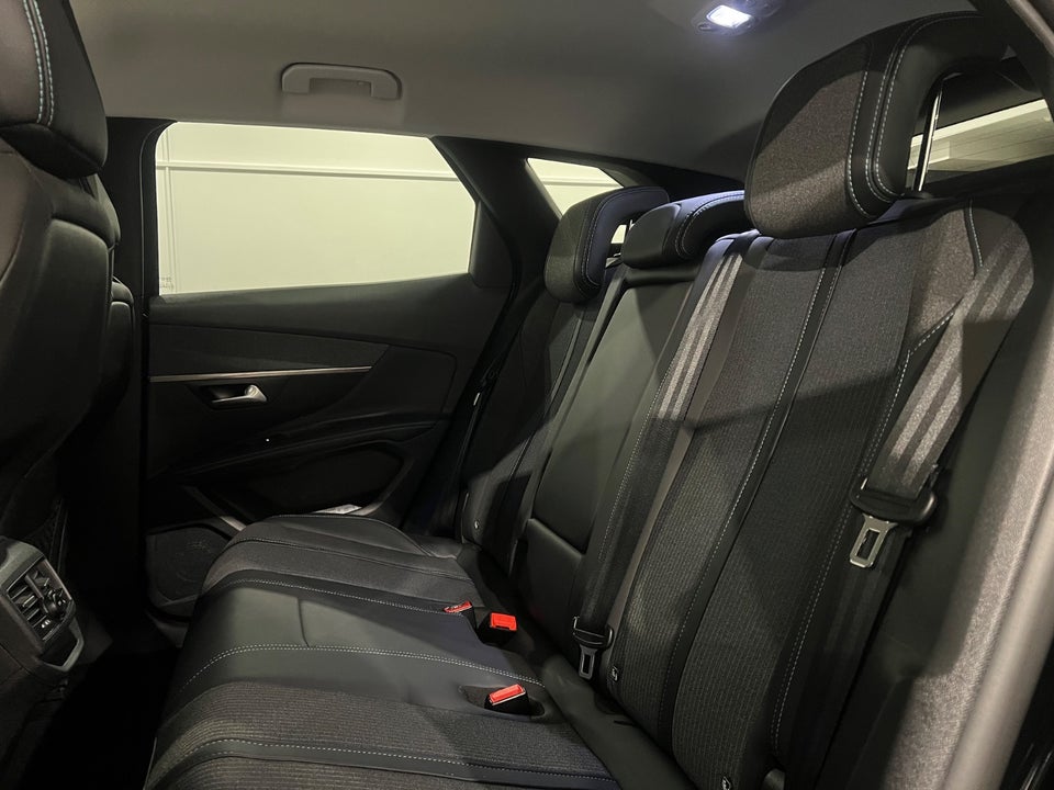 Peugeot 3008 1,6 Hybrid Allure Pack EAT8 5d
