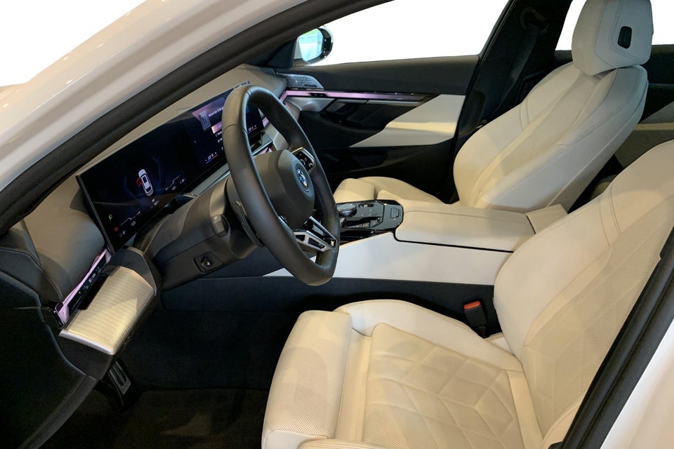 BMW i5 xDrive40 Touring Fully Charged 5d