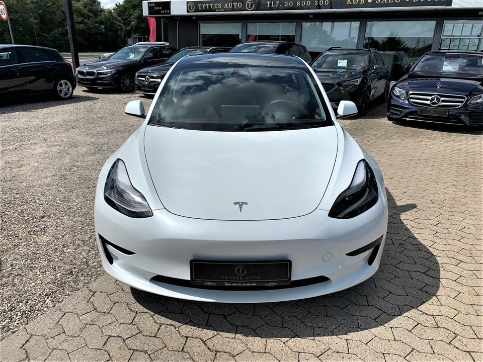 Tesla Model 3 RWD 4d