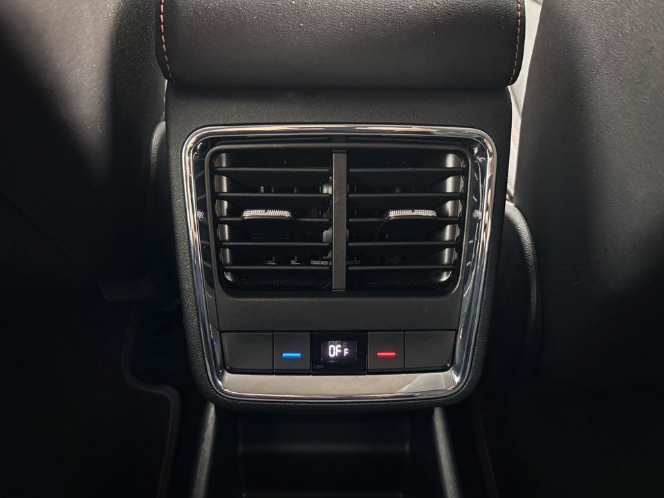 Skoda Enyaq 80 iV Suite 5d