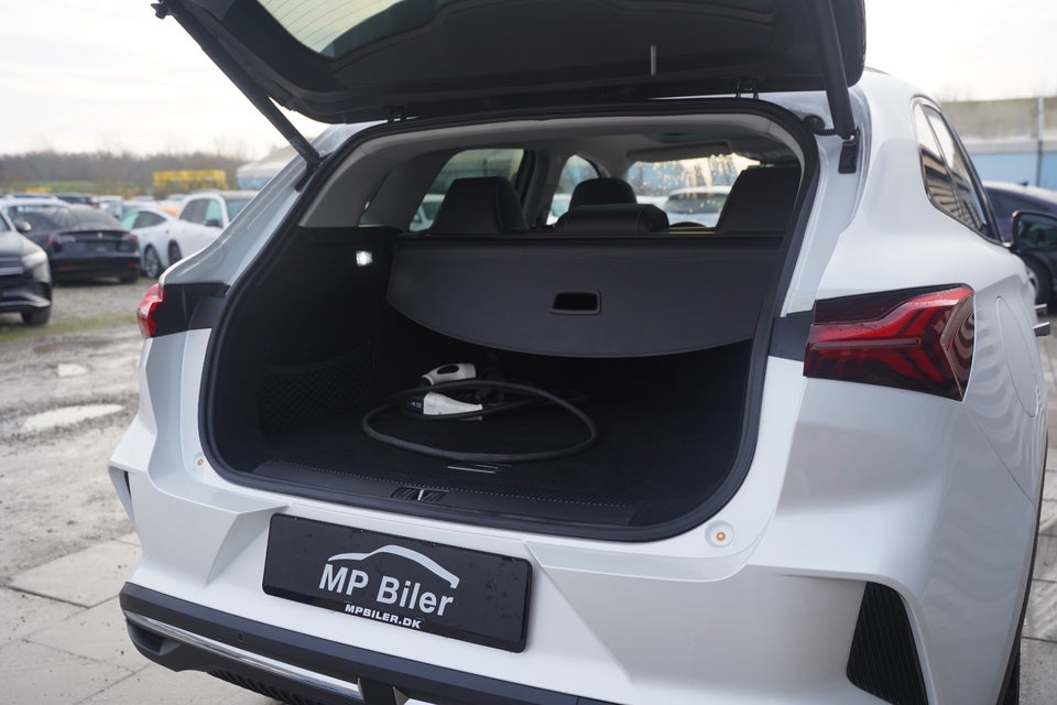 MG Marvel R Luxury 5d