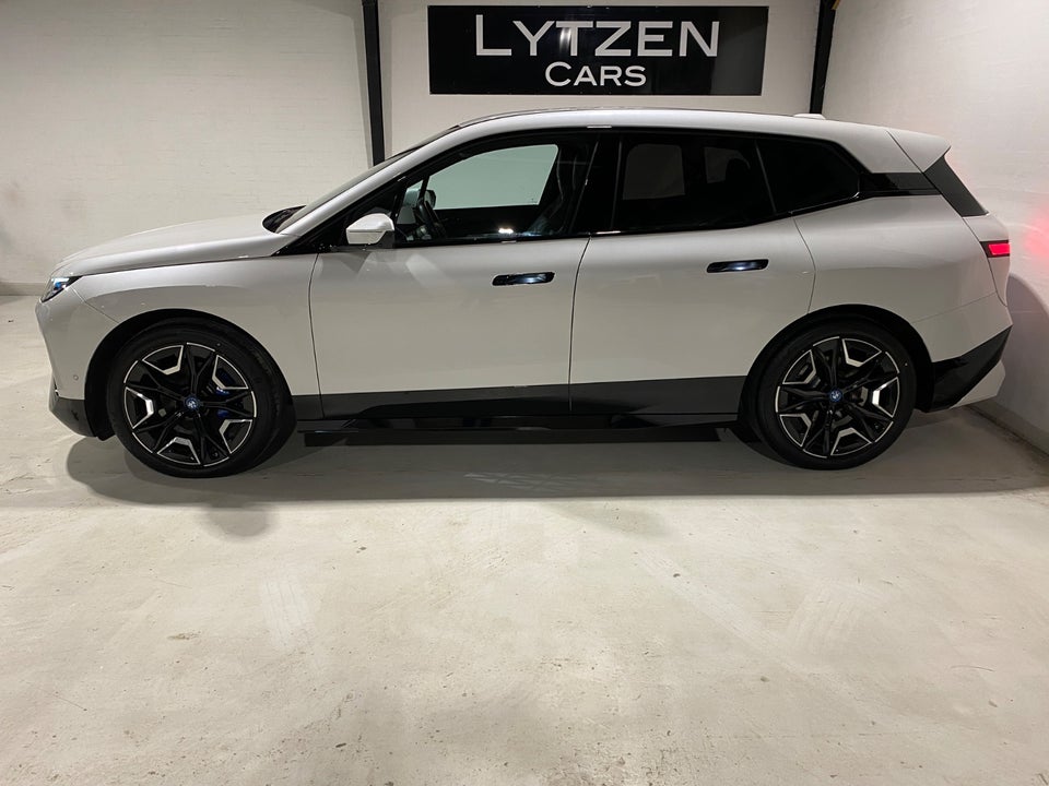 BMW iX xDrive50 Sport 5d