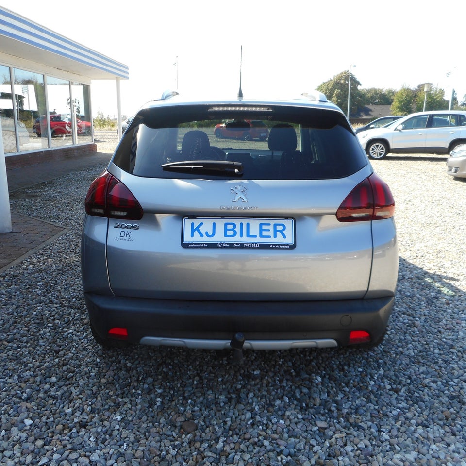 Peugeot 2008 1,6 BlueHDi 100 Allure Sky 5d