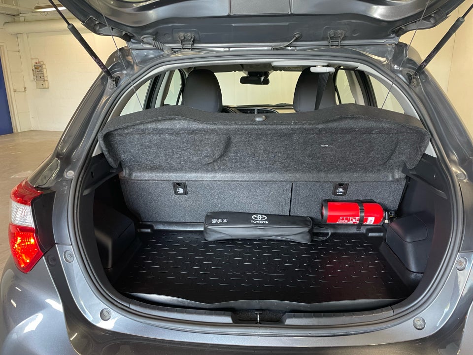 Toyota Yaris 1,0 VVT-i T2 5d