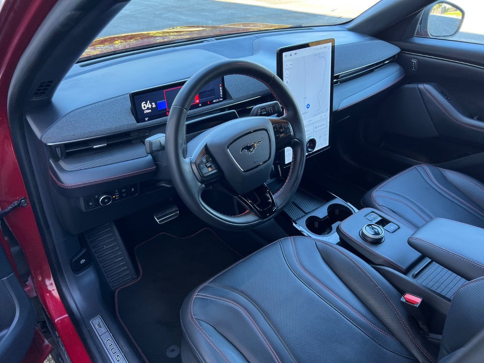 Ford Mustang Mach-E 98 Extended Range 5d