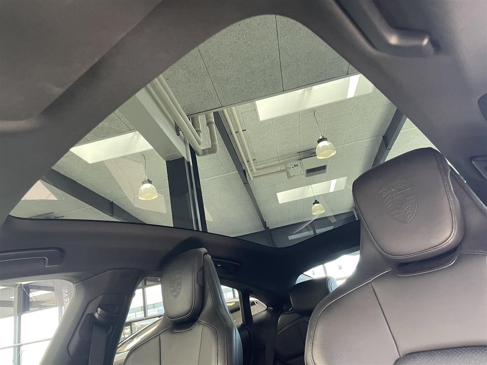 Porsche Taycan 4S 4d