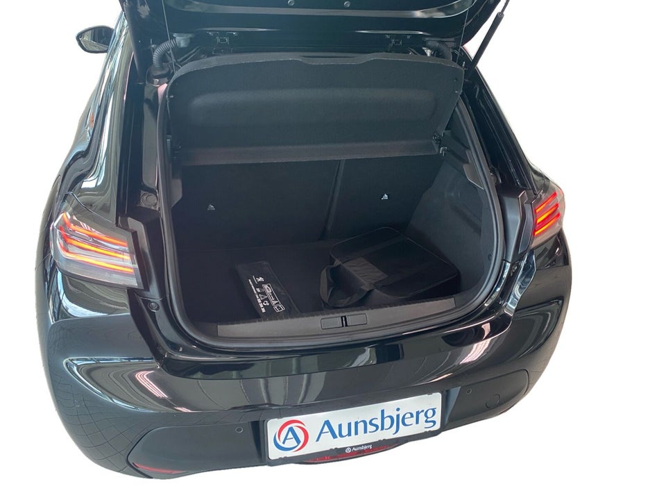 Peugeot e-208 50 Style 5d