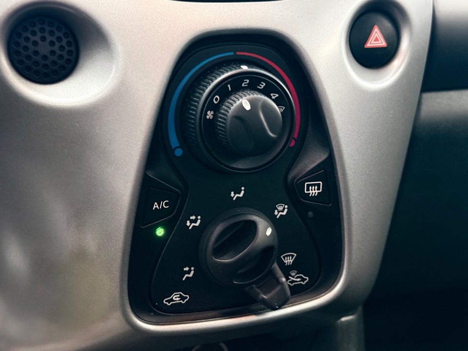 Peugeot 108 1,0 e-VTi 69 Active 5d