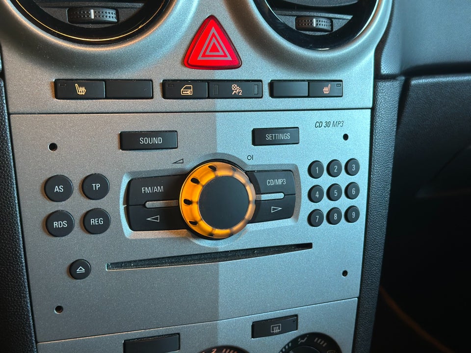 Opel Corsa 1,2 16V Enjoy 5d